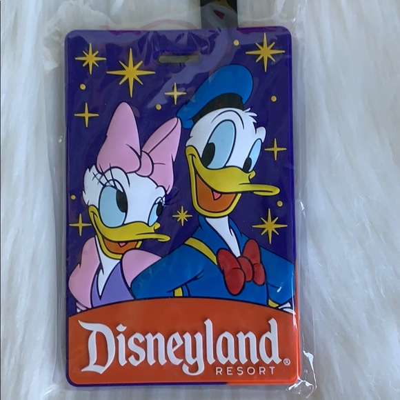 ❗️DONATED❗️NWT- DISNEY LUGAGE TAG- DISNEYLAND - Picture 3 of 7